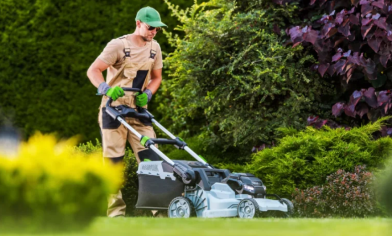 Commercial vs. Residential Lawn Mowing: What Sets Them Apart
