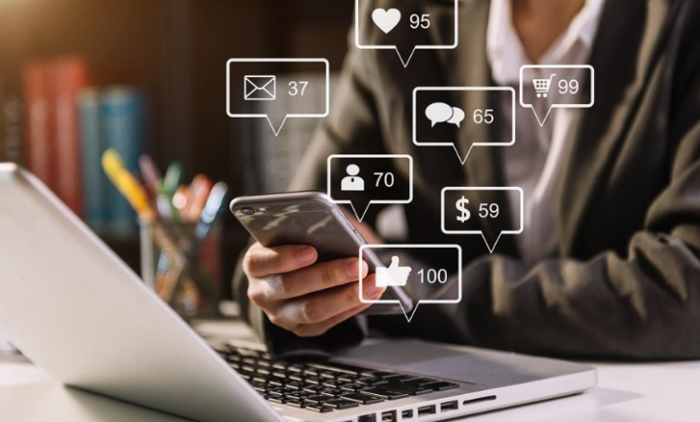 Top 5 Field Service Software Platforms That Support Real-Time Data Access